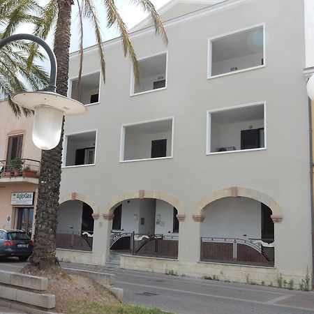 Acasamia sulla Laguna SantʼAntìoco Exterior foto